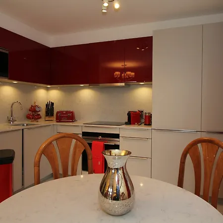 Luxury River View Apartamento *