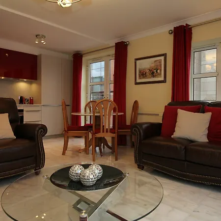 Luxury River View Apartamento